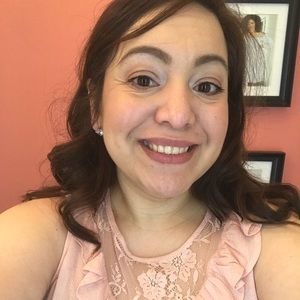 Meet your Posher, Christina